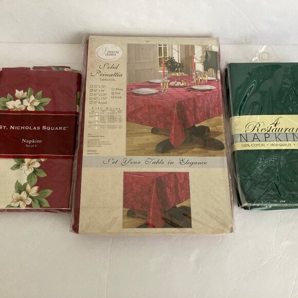 Victoria Classics Solid Burgundy Poinsettia Tablecloth 60" x 84" & 8 Napkins New - Picture 2 of 15